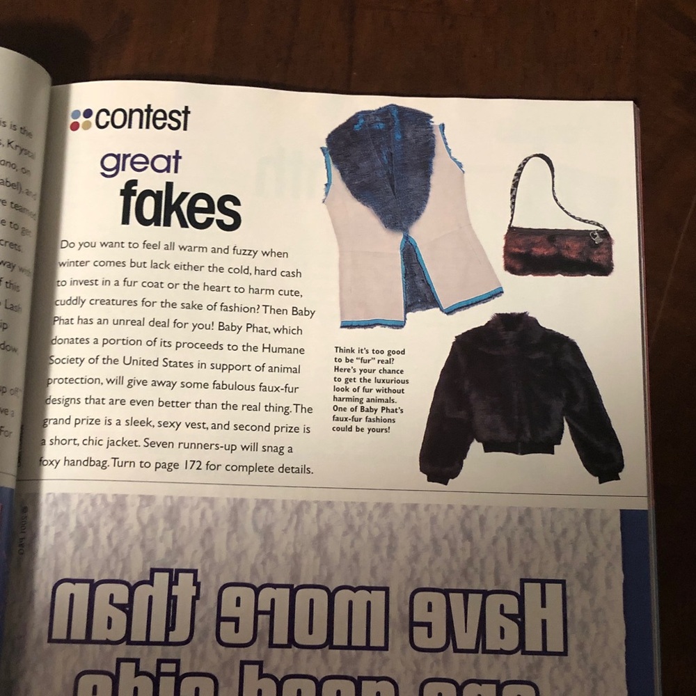Teen People Magazine Featuring Singer Aaliyah on Cover - Picture 4 of 8